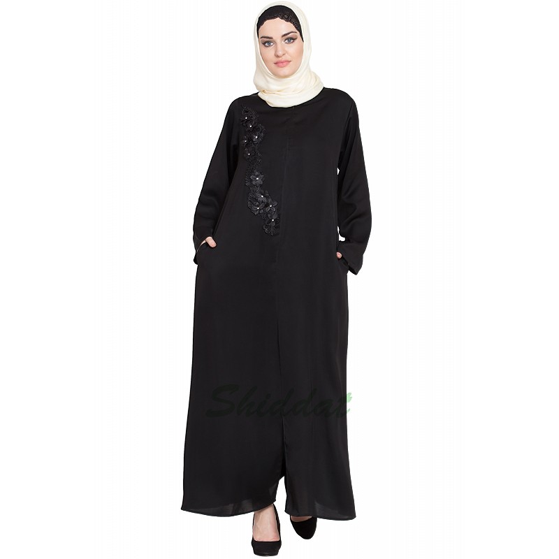 Abaya Buy designer Nida abaya with Patchwork at www.shiddat